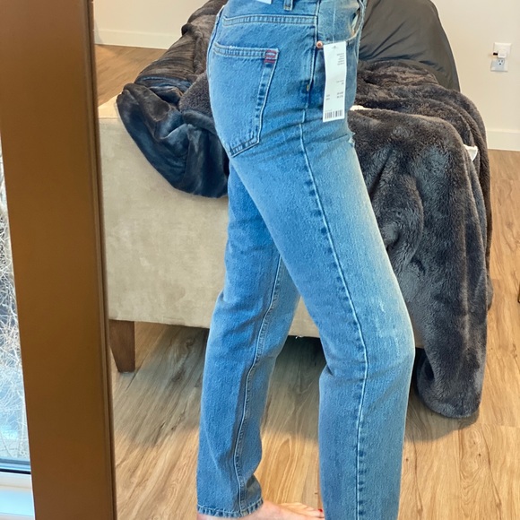 NWT BDG Mom Jeans - Picture 4 of 8